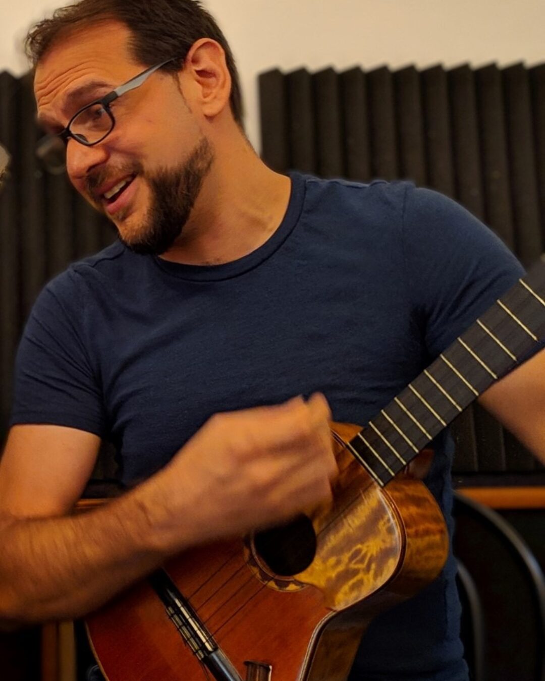 01 - Alejandro Zavala (Medium) 01 - Alejandro Zavala (Medium)